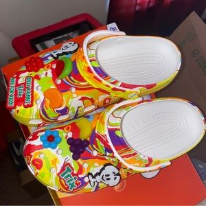 Trix classic crocs Men 9 woman 11